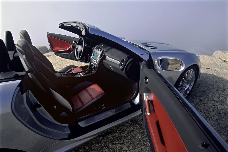  Mercedes-Benz SLK55 AMG 2005 года  (фото 74 из 96)